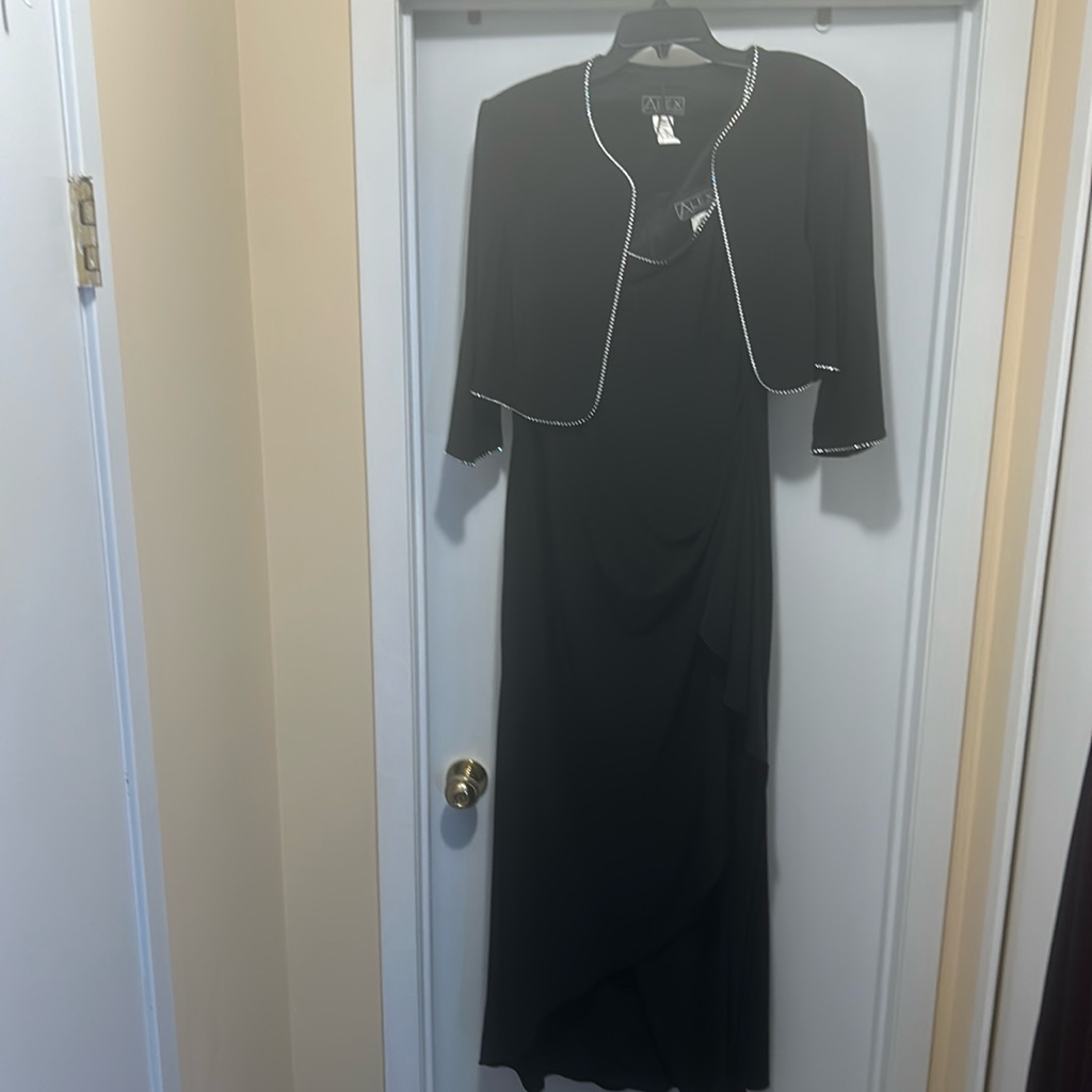 Elegant Long 2 Piece Black Dress By Alex Evenings.